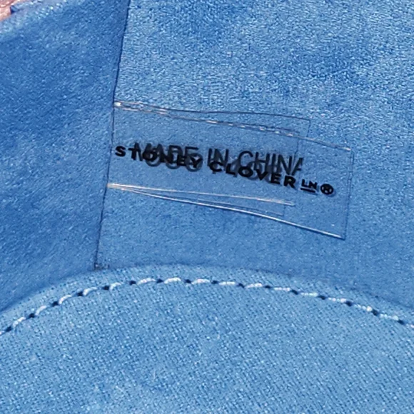 Stoney Clover Lane Park & Beach, Velour Pink Heart Case with Multicolor Stars - Picture 10 of 13